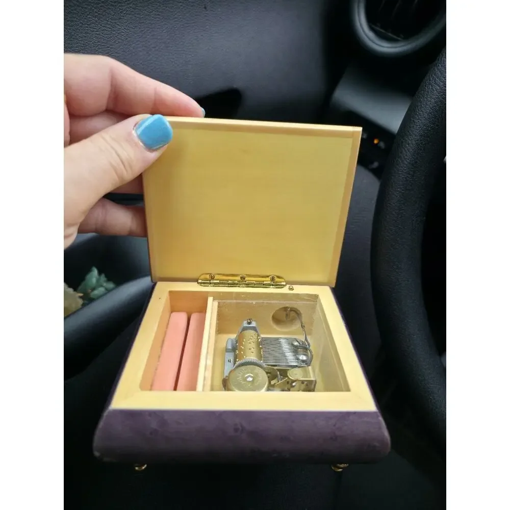Vintage Italian Sorrento Lavender Wood Inlay Ring Music Box Reuge Romance PLAYS